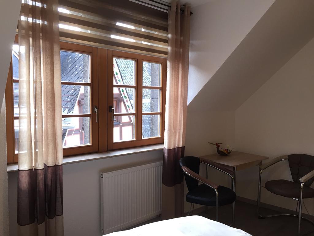 Hotel Zur Dorfschaenke Klotten Rom bilde