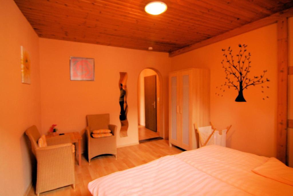 Hotel Zur Dorfschaenke Klotten Rom bilde