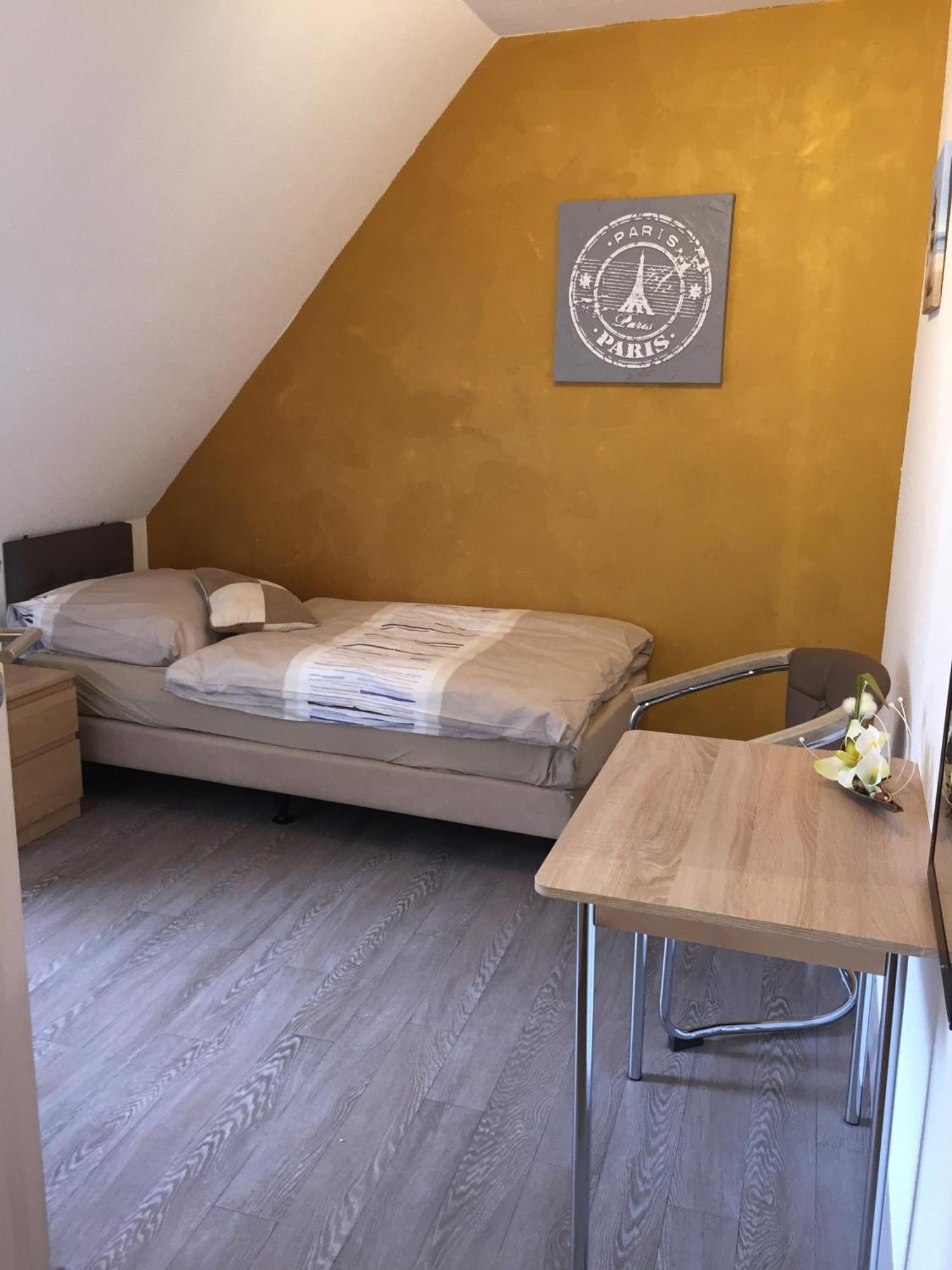 Hotel Zur Dorfschaenke Klotten Rom bilde