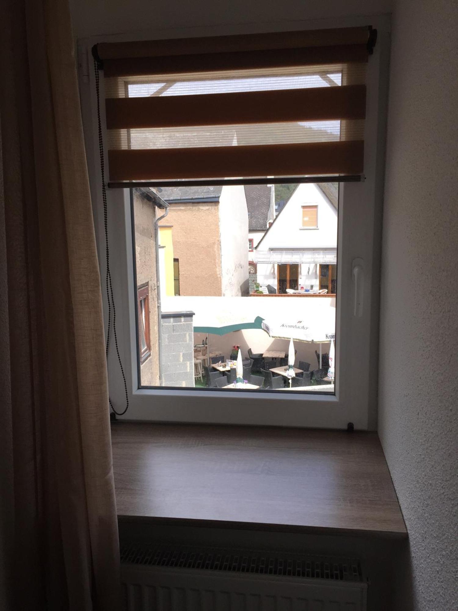 Hotel Zur Dorfschaenke Klotten Rom bilde