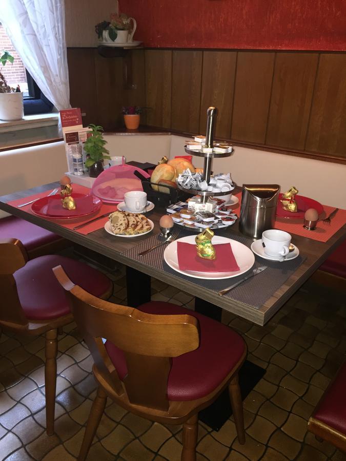 Hotel Zur Dorfschaenke Klotten Eksteriør bilde